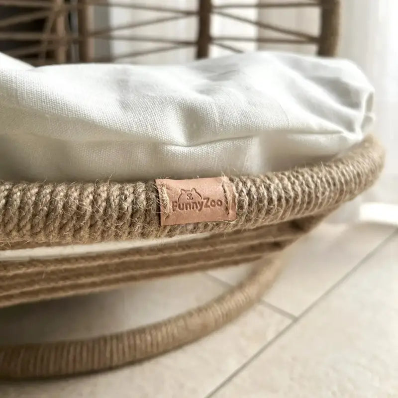 Wippbett aus natürlicher Jute
